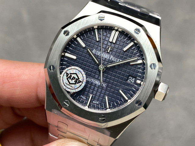 Audemars Piguet Focus on big factory goods