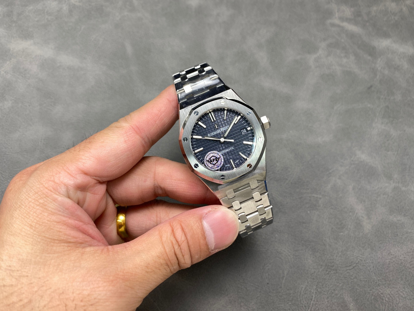 Audemars Piguet Focus on big factory goods