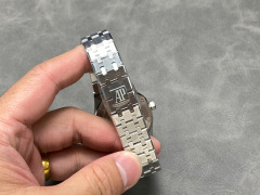 Audemars Piguet Focus on big factory goods