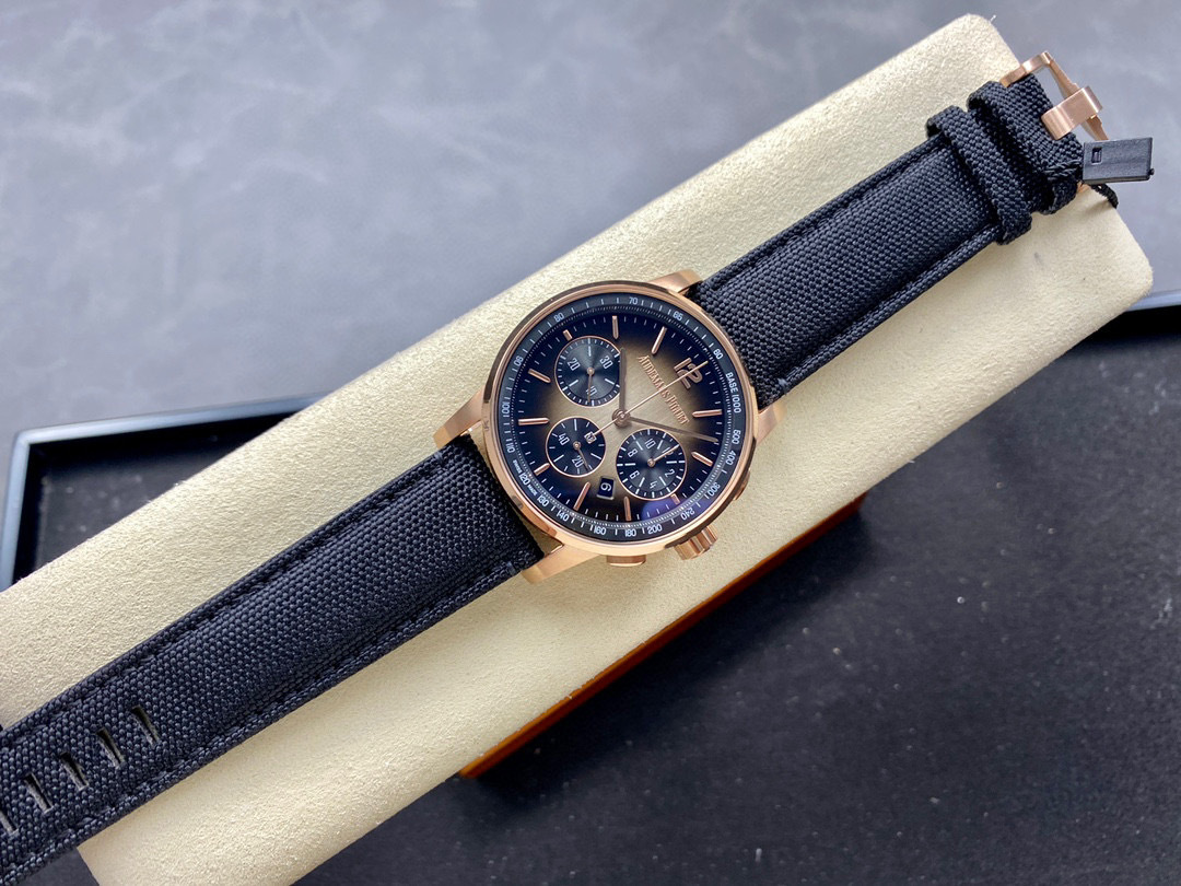 Audemars Piguet Focus on big factory goods