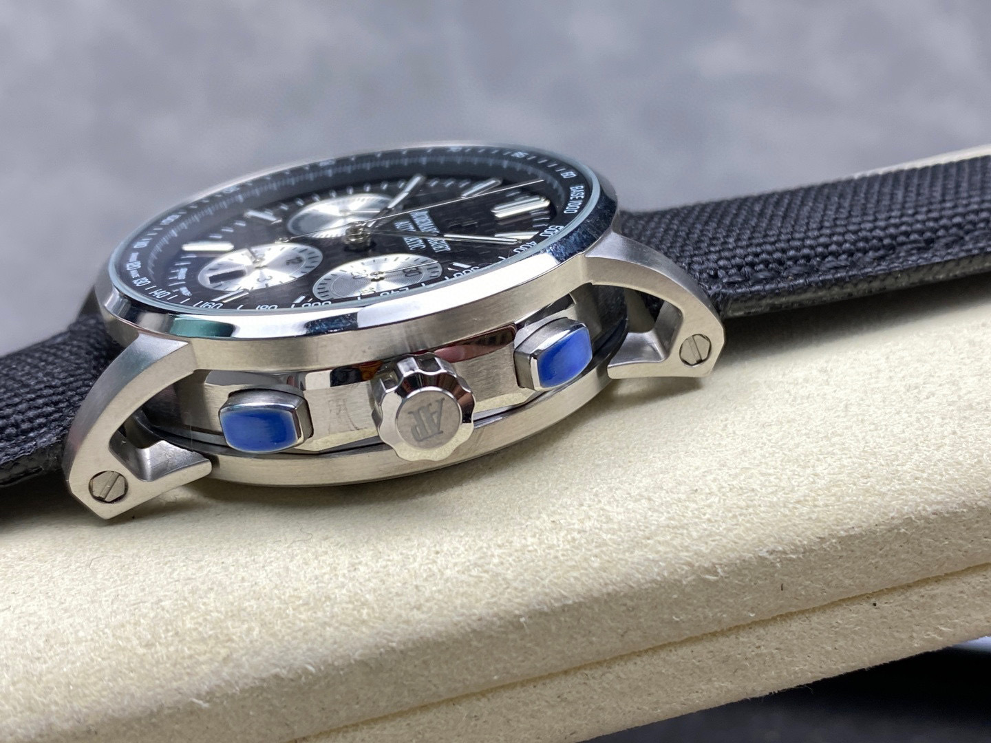 Audemars Piguet Fokus pada barangan kilang besar