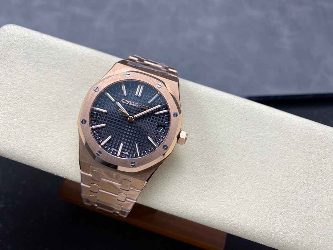 Audemars Piguet Focus on big factory goods