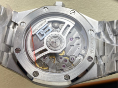 Audemars Piguet si concentra sui grandi beni di fabbrica