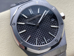 Audemars Piguet si concentra sui grandi beni di fabbrica