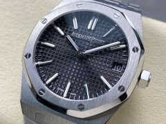 Audemars Piguet si concentra sui grandi beni di fabbrica