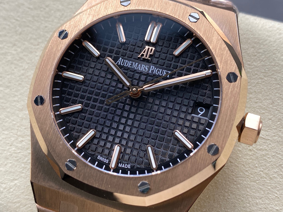 Audemars Piguet si concentra sui grandi beni di fabbrica