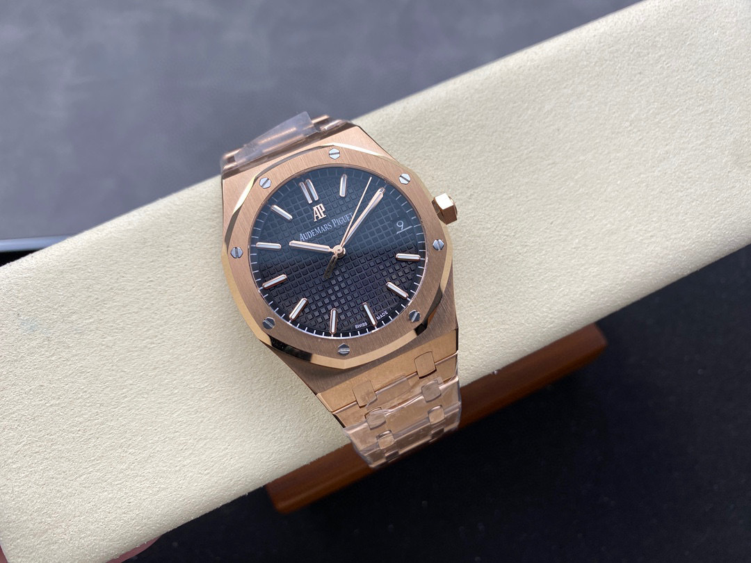 Audemars Piguet si concentra sui grandi beni di fabbrica