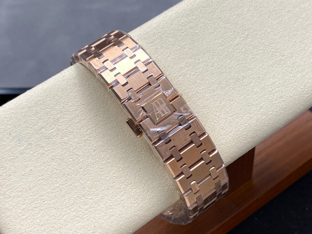 Audemars Piguet si concentra sui grandi beni di fabbrica