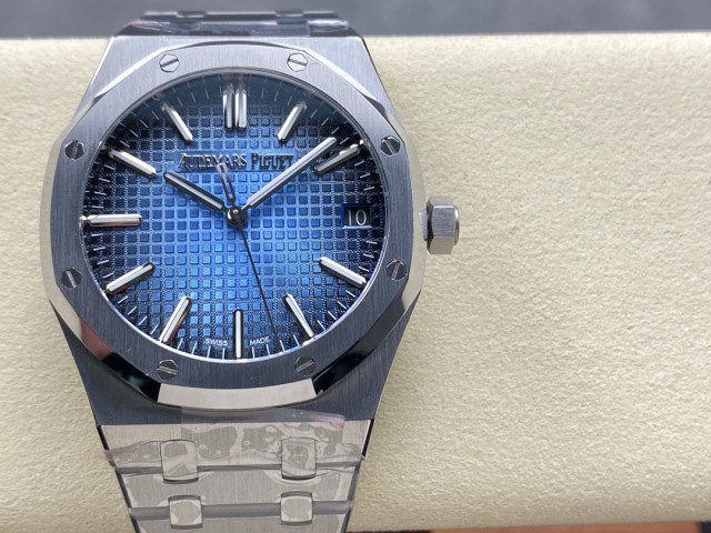 Audemars Piguet Focus on big factory goods