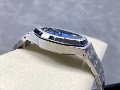 Audemars Piguet Focus on big factory goods