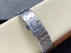 Audemars Piguet Focus on big factory goods