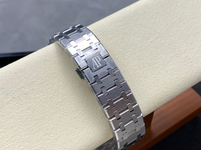 Audemars Piguet Fokus pada barangan kilang besar