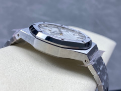 Audemars Piguet Focus on big factory goods