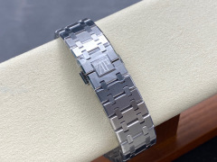 Audemars Piguet Focus on big factory goods