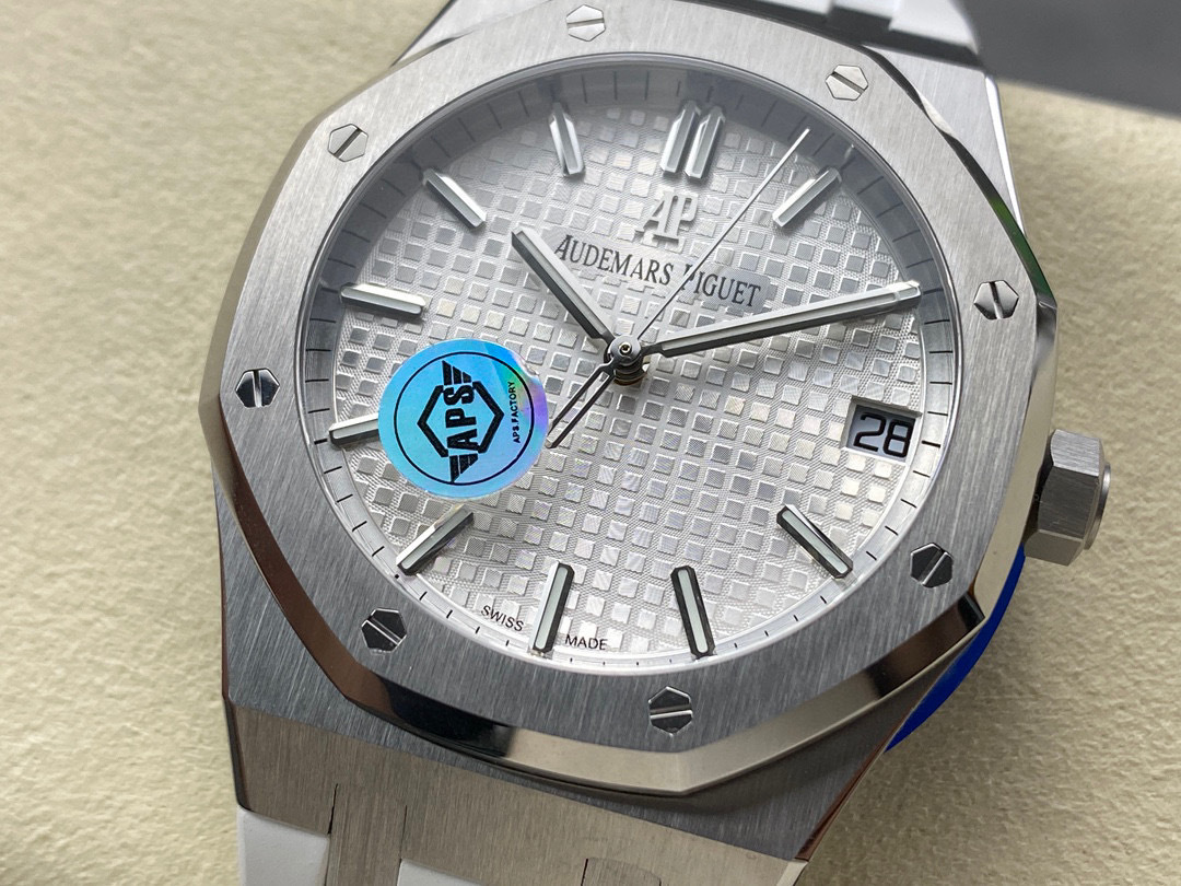 Audemars Piguet si concentra sui grandi beni di fabbrica