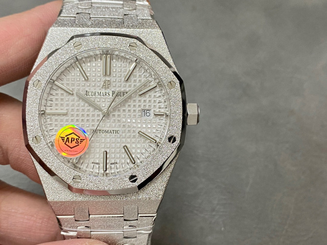 Audemars Piguet Fokus pada barangan kilang besar