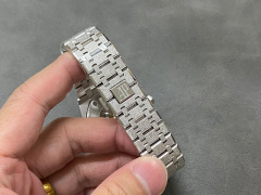 Audemars Piguet Fokus pada barangan kilang besar