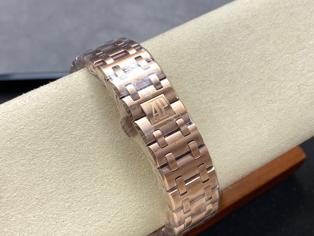 Audemars Piguet si concentra sui grandi beni di fabbrica