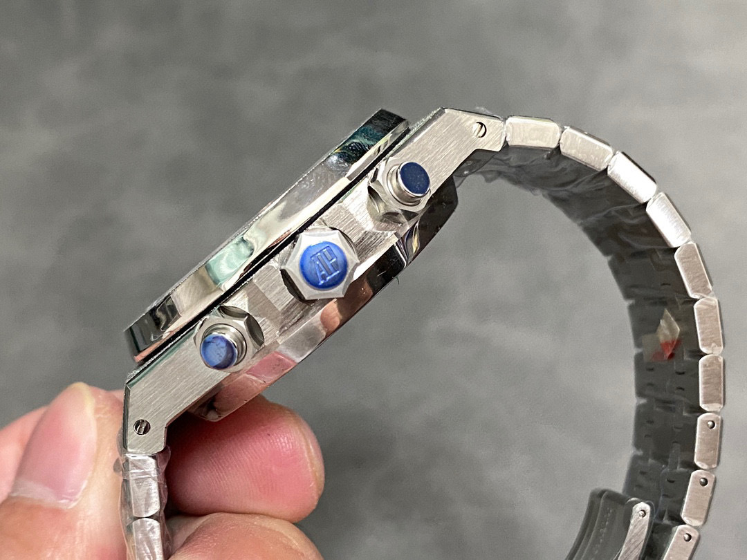 Audemars Piguet si concentra sui grandi beni di fabbrica