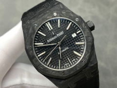 Audemars Piguet si concentra sui grandi beni di fabbrica