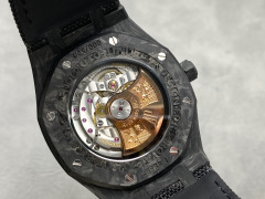 Audemars Piguet si concentra sui grandi beni di fabbrica