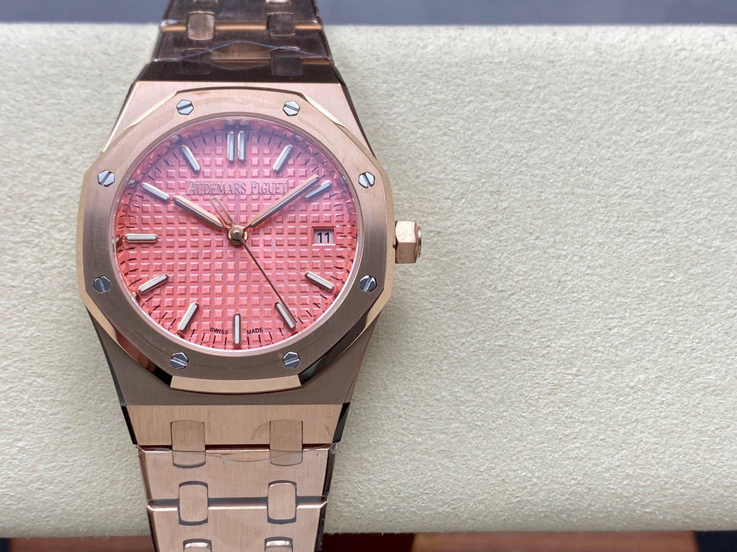 Audemars Piguet Fokus pada barangan kilang besar