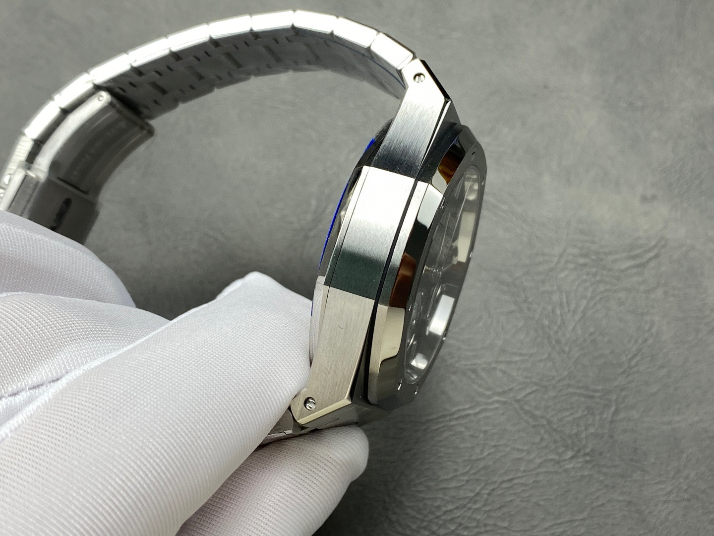 Audemars Piguet si concentra sui grandi beni di fabbrica