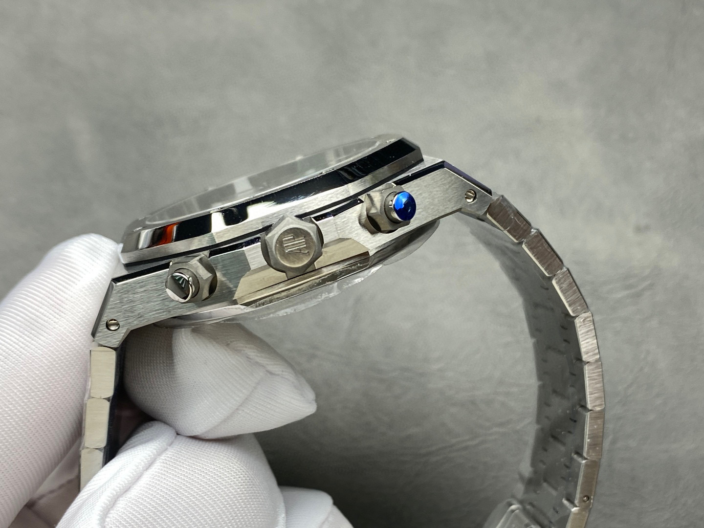Audemars Piguet si concentra sui grandi beni di fabbrica