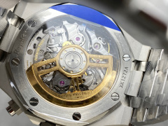 Audemars Piguet si concentra sui grandi beni di fabbrica