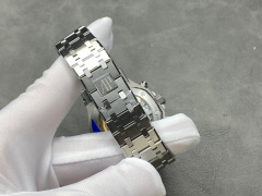 Audemars Piguet si concentra sui grandi beni di fabbrica