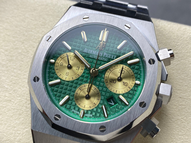 Audemars Piguet si concentra sui grandi beni di fabbrica