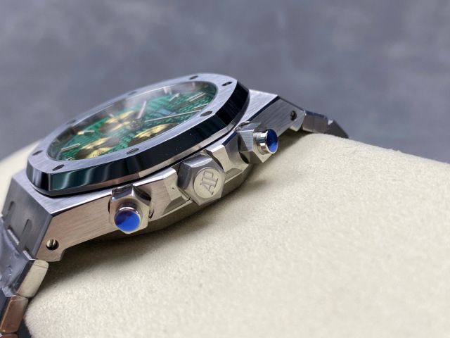 Audemars Piguet si concentra sui grandi beni di fabbrica