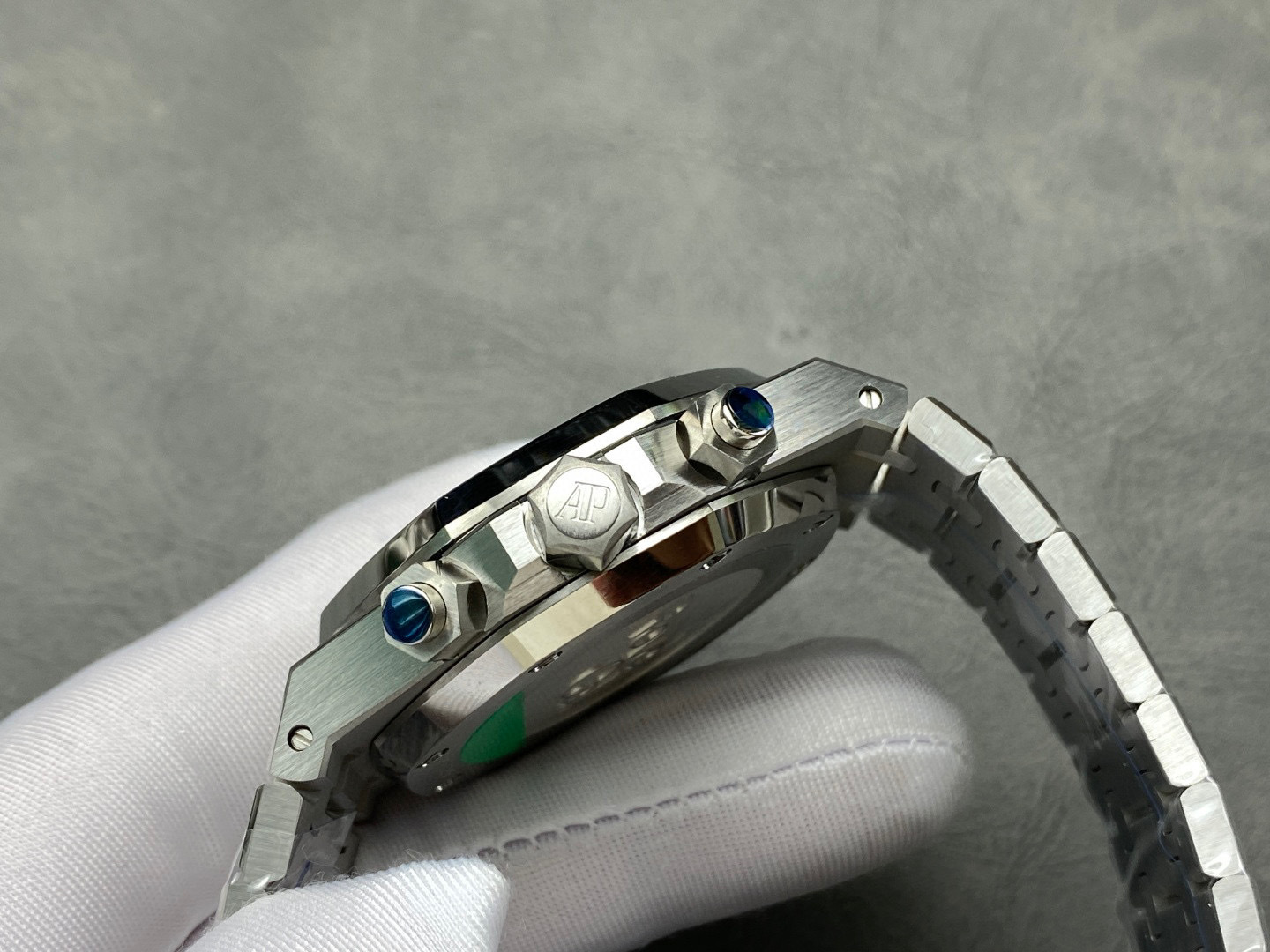 Audemars Piguet si concentra sui grandi beni di fabbrica