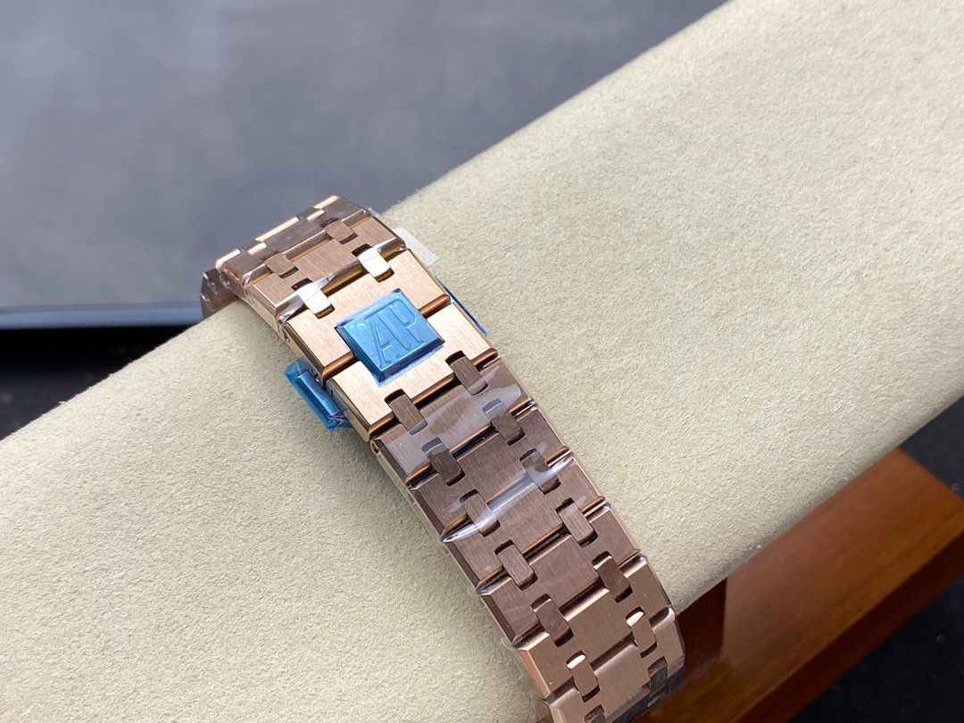 Audemars Piguet si concentra sui grandi beni di fabbrica
