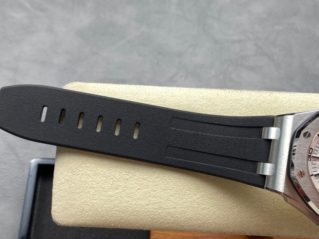 Audemars Piguet Fokus pada barangan kilang besar