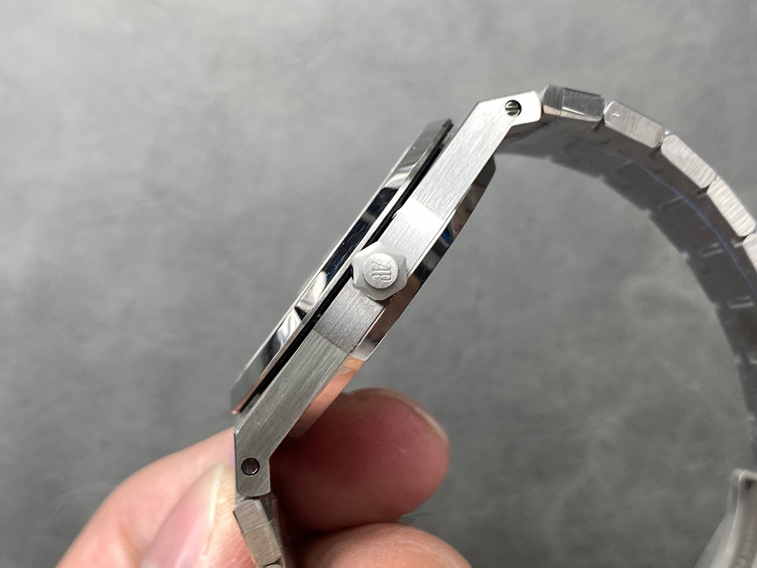 Audemars Piguet Fokus pada barangan kilang besar