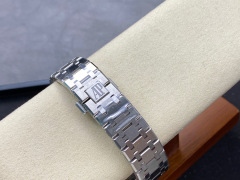 Audemars Piguet si concentra sui grandi beni di fabbrica