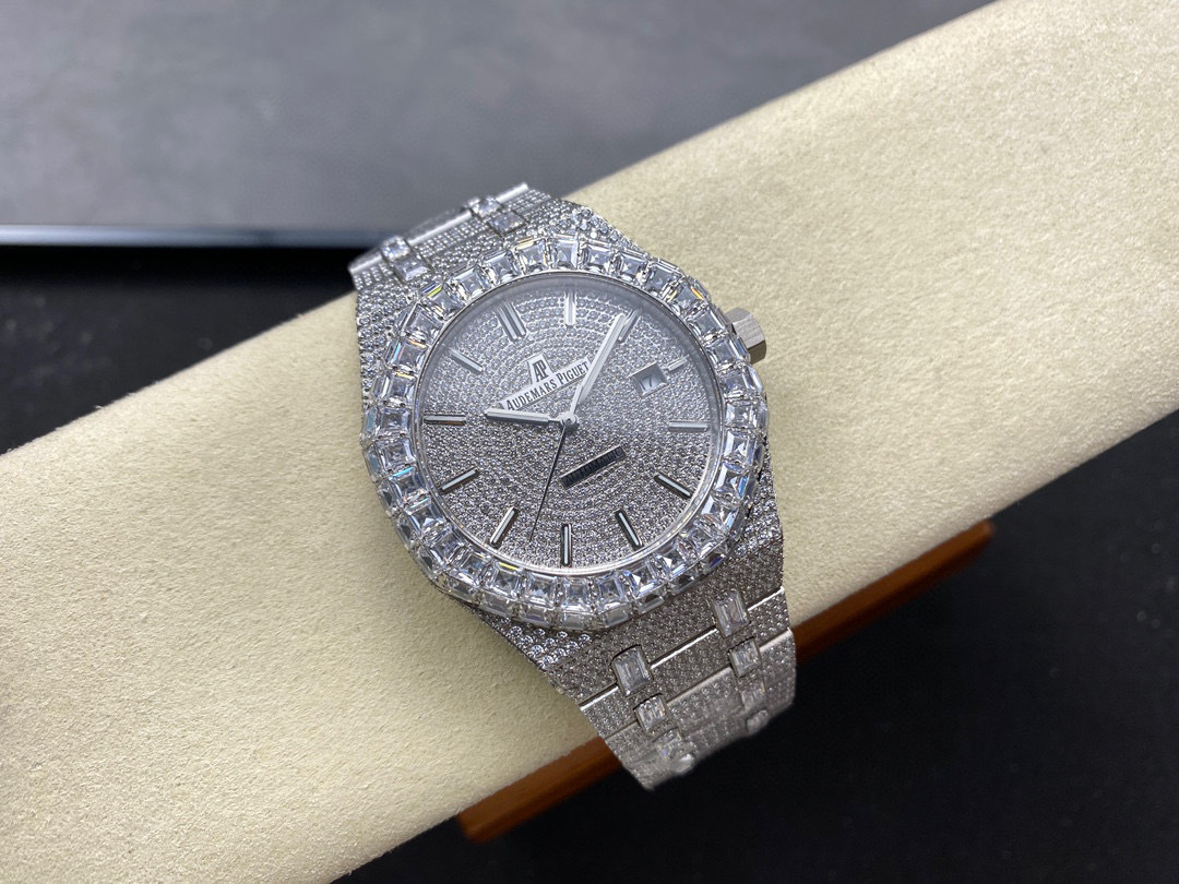 Audemars Piguet Fokus pada barangan kilang besar