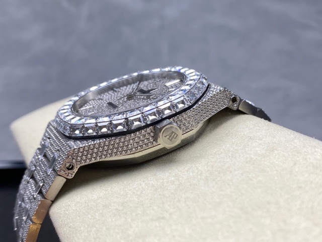 Audemars Piguet Fokus pada barangan kilang besar