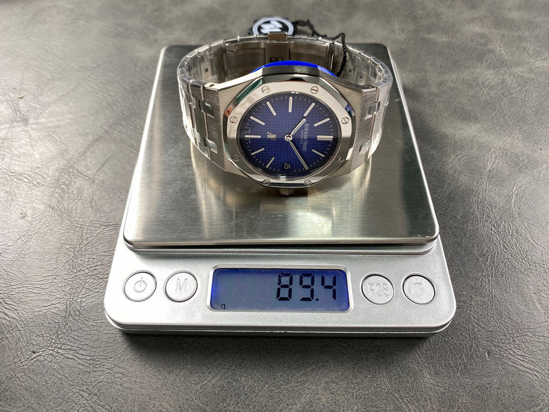 Audemars Piguet si concentra sui grandi beni di fabbrica