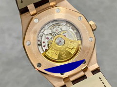 Audemars Piguet si concentra sui grandi beni di fabbrica