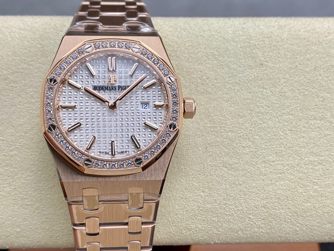 Audemars Piguet Focus on big factory goods