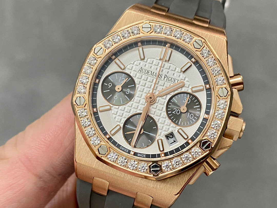 Audemars Piguet Focus on big factory goods