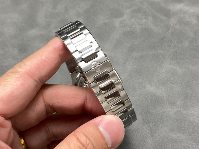 Patek Philippe Fokus pada barangan kilang besar