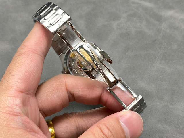 Patek Philippe Fokus pada barangan kilang besar