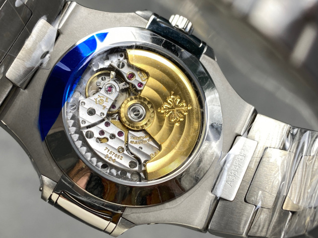 Patek Philippe Fokus pada barangan kilang besar