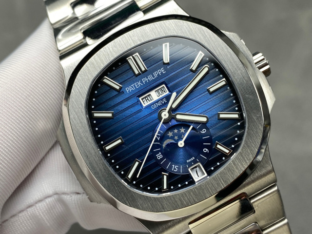 Patek Philippe Fokus pada barangan kilang besar
