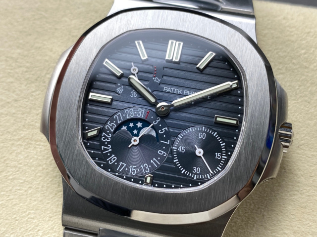 Patek Philippe  Focus on big factory goods