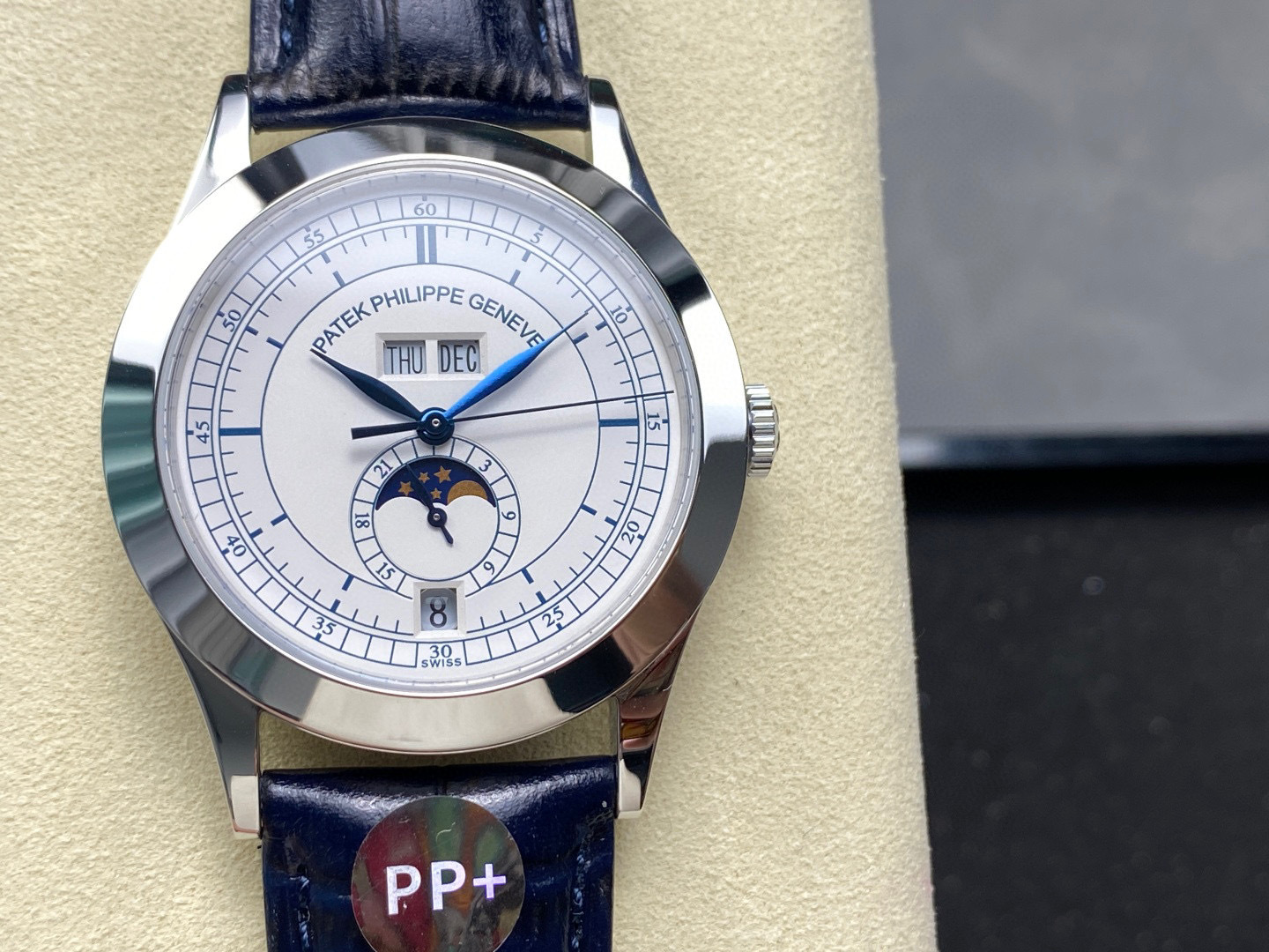 Patek Philippe Fokus pada barangan kilang besar