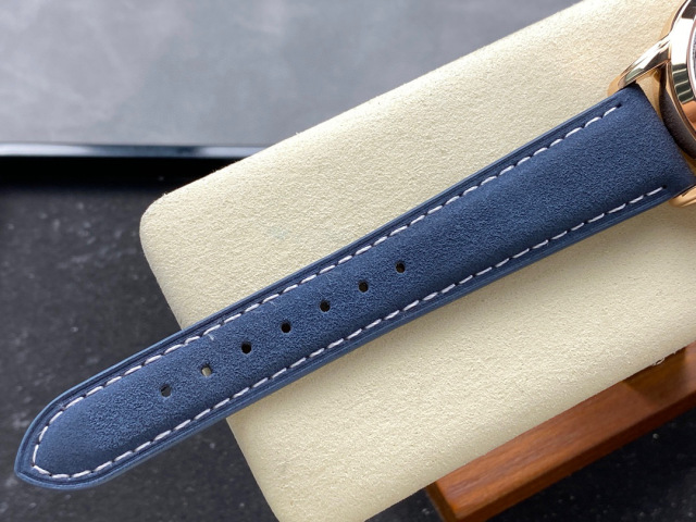 Patek Philippe  Focus on big factory goods